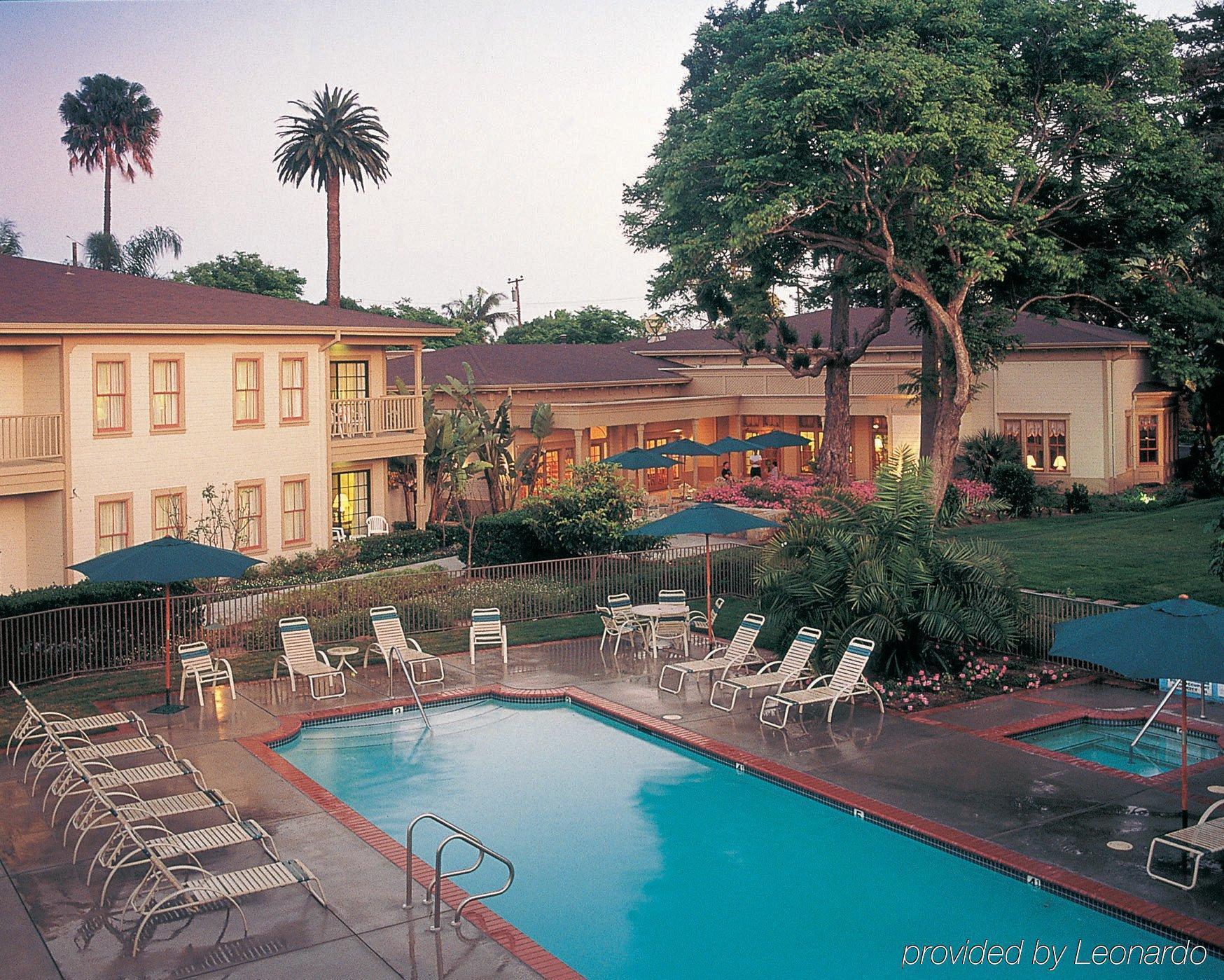Pacifica Hotel