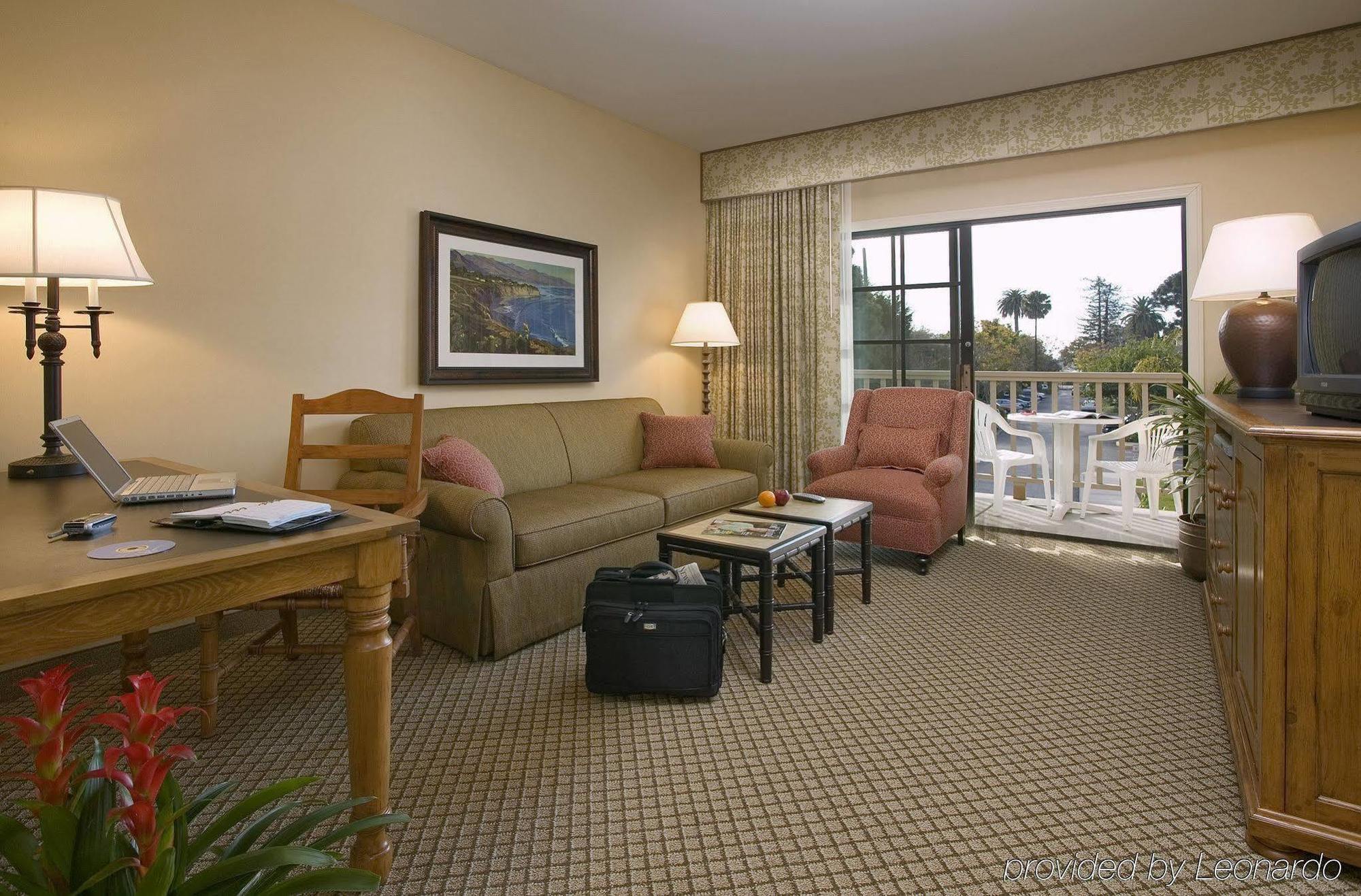 Pacifica Hotel